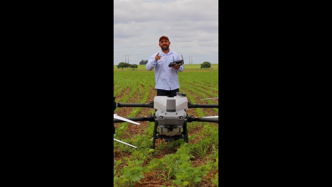 DJI Agras drones are revolutionizing farming!  Precision spraying & AI power. Click to explore the future of agriculture!