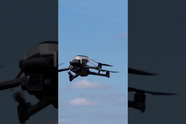 DJI Mavic 3 Enterprise RTK: Night vision , precision & adaptability. Explore third-party payloads, enhanced safety features, and groundbreaking applications. Click to learn more!